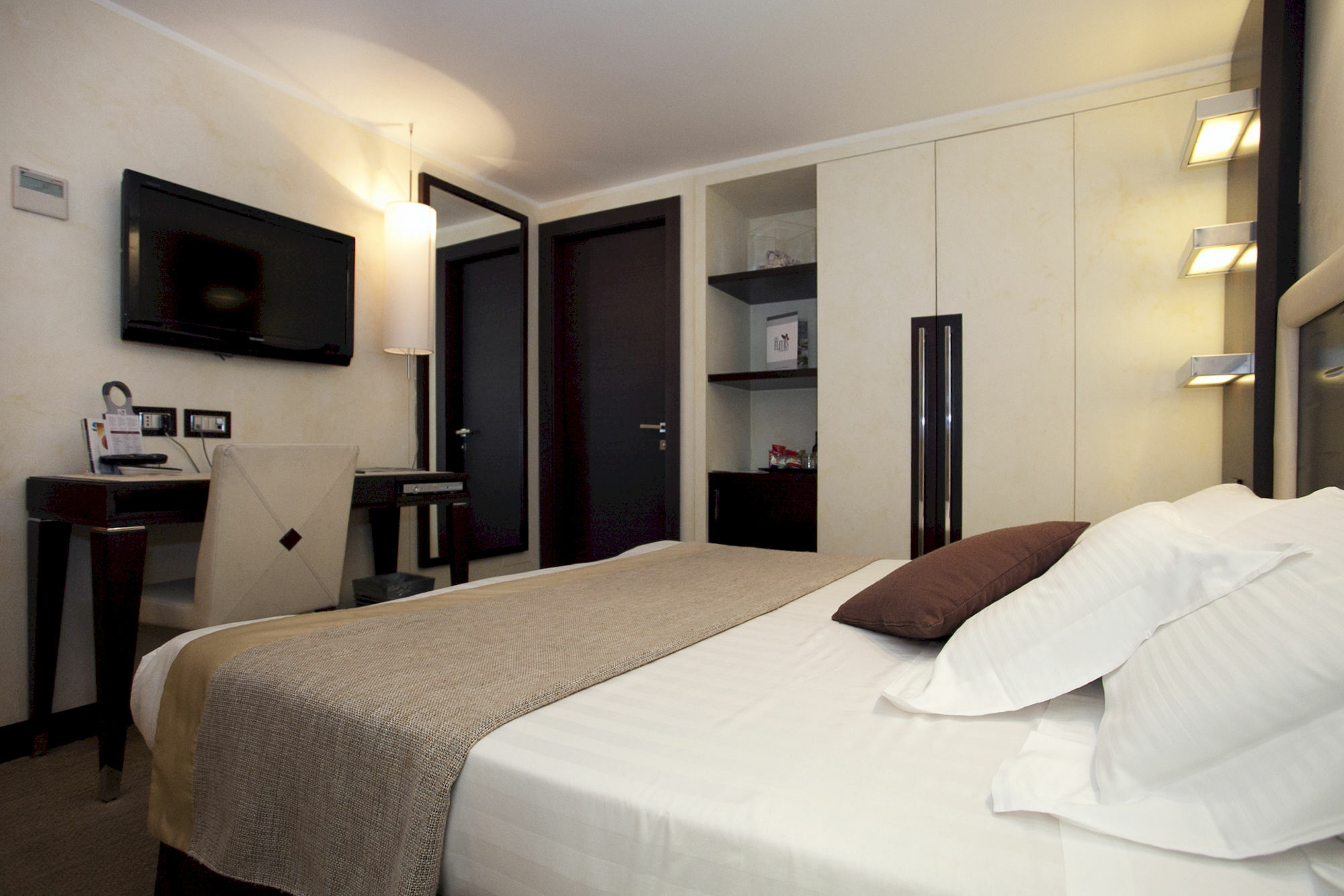 Gasthof Les Fleurs Luxury House Rom