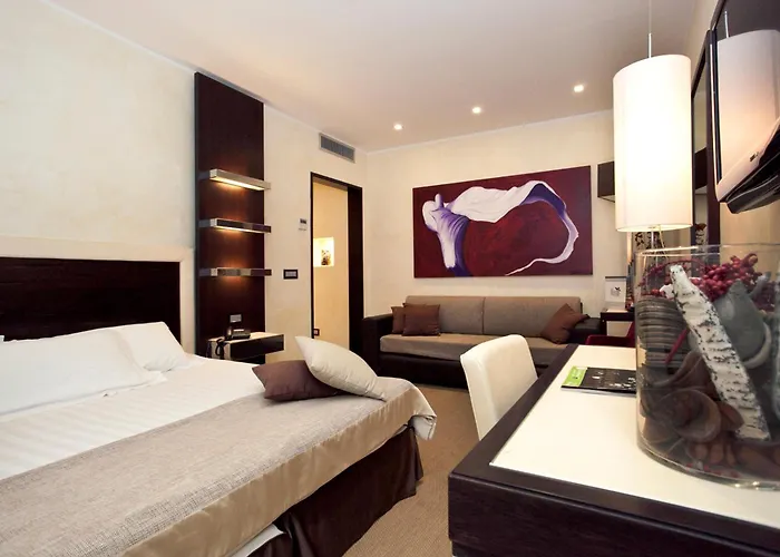 Les Fleurs Luxury House