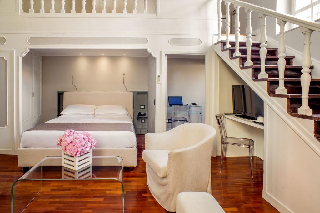 Affittacamere Les Fleurs Luxury House