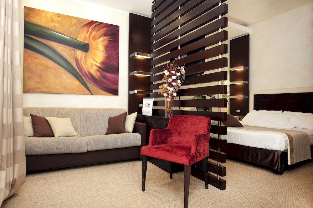 Les Fleurs Luxury House